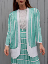 Charger l'image dans la galerie, Ensemble vintage Gyna - Jupe plissée & Veste fine à rayures fleuries et irisées. Taille L, 40, 42. Made in France