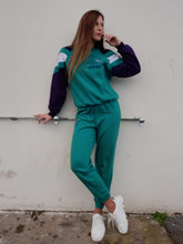 Charger l'image dans la galerie, Survêtement vintage Floria - Sweat-shirt et jogging Adidas. Vert et violet. Taille S, 36, 38.