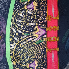 Charger l'image dans la galerie, Carré de soie Clara - Hermès. "Feux d'artifice" 1987. Édition limitée. 90 X 90