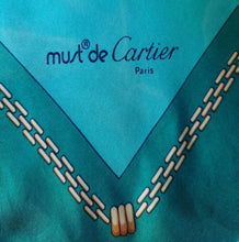 Charger l'image dans la galerie, Foulard vintage Nala - Must de Cartier. Carré de soie, diamant bleu, vert, beige. Boîte.