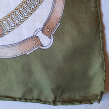 Charger l'image dans la galerie, Carré de soie Leslee - Céline. Brides et mors. 75 X 75