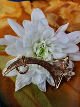 Charger l'image dans la galerie, Broche ancienne Dinah - Chat vert émaillé et strass.