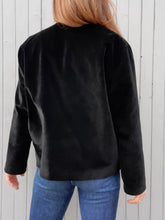 Charger l'image dans la galerie, Veste vintage Suzie - Velours noir et chaîne dorée. Taille L, 40, 42. Made in France