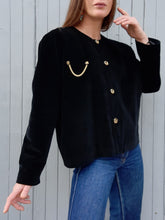 Charger l'image dans la galerie, Veste vintage Suzie - Velours noir et chaîne dorée. Taille L, 40, 42. Made in France
