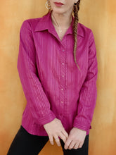 Charger l'image dans la galerie, Chemisier vintage Peggy - Fuchsia à rayures irisées. Taille M, 38, 40.