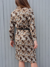 Charger l'image dans la galerie, Robe vintage Éléonore - Imprimé fleuri marron et beige. Taille M, 38, 40.