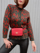 Charger l'image dans la galerie, Cardigan vintage Nelly - Imprimé floral rouille et émeraude. Taille S, 36, 38. Sortilège.