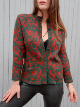 Charger l'image dans la galerie, Cardigan vintage Nelly - Imprimé floral rouille et émeraude. Taille S, 36, 38. Sortilège.