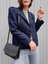 Charger l'image dans la galerie, Pochette vintage Dina - Cuir grainé noir. Lanvin Paris. Made in France.