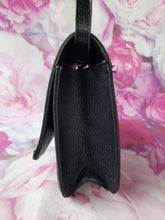 Charger l'image dans la galerie, Pochette vintage Dina - Cuir grainé noir. Lanvin Paris. Made in France.