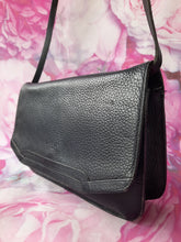 Charger l'image dans la galerie, Pochette vintage Dina - Cuir grainé noir. Lanvin Paris. Made in France.