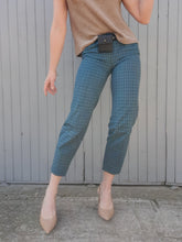 Charger l'image dans la galerie, Pantalon à pinces vintage Lila - A carreaux. Taille XS, 34, 36. City 53. Made in France.