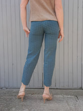 Charger l'image dans la galerie, Pantalon à pinces vintage Lila - A carreaux. Taille XS, 34, 36. City 53. Made in France.