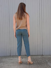 Charger l'image dans la galerie, Pantalon à pinces vintage Lila - A carreaux. Taille XS, 34, 36. City 53. Made in France.