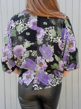 Charger l'image dans la galerie, Blouse vintage Charline - Motifs dentelles et fleurs. Taille M, 38, 40. Made in France.