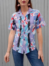 Charger l'image dans la galerie, Chemisette vintage Salima - Imprimé tropical. Perroquets. Taille S, 36, 38. Made in France