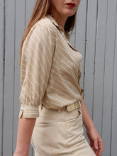 Charger l'image dans la galerie, Chemisette vintage Alice - Rayée beige et blanche. Taille S, 36, 38. Julien Paris. Made in France