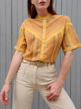 Charger l'image dans la galerie, Chemisette vintage Amy - Plastron en V. Taille S ,36, 38. Bleu Marine Design Paris. Made in France
