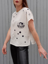 Charger l'image dans la galerie, Blouse vintage Bianca - Pierrot et pois. Taille XL, 42, 44. Louis Féraud.