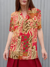 Charger l'image dans la galerie, Chemisette vintage Rose - Imprimé abstrait. Taille XXL, 44, 46. Jean Lo Bello. Made in France.