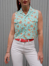 Charger l'image dans la galerie, Chemisette vintage Dorothée - Imprimé liberty turquoise et corail. Taille M, 38, 40. Decade Kiabi.
