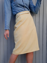 Charger l'image dans la galerie, Jupe crayon vintage Linette - Jaune pastel. Taille L, 40, 42. Damart.