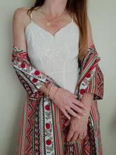 Charger l'image dans la galerie, Déshabillé vintage Léna - Fleurs et rayures rose et vert. Taille M, 38, 40. Lingelor. Made in France.