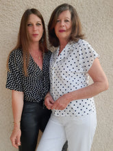 Charger l'image dans la galerie, Chemisette vintage Lou - A nouer. Pois noirs et blancs. Taille XL, 42, 44. Made in France