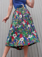 Charger l'image dans la galerie, Jupe plissée vintage Sidonie - Flower power. Taille XXL, 44, 46. Devernois. Made in France.