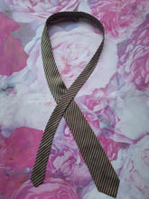 Charger l'image dans la galerie, Cravate Christian Dior Monsieur. Made in France.