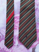 Charger l'image dans la galerie, Cravate Chanel. Soie et coton. Made in Italy. N° 1113