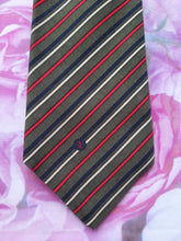 Charger l'image dans la galerie, Cravate Chanel. Soie et coton. Made in Italy. N° 1113