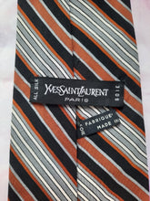 Charger l'image dans la galerie, Cravate Yves Saint Laurent Paris. 100 % soie. Made in Italy.