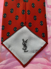 Charger l'image dans la galerie, Cravate Yves Saint Laurent Paris. 100 % soie. Made in Italy