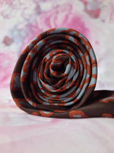 Charger l'image dans la galerie, Cravate Yves Saint Laurent. Large. 100 % soie. Made in Italy