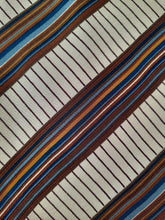 Charger l'image dans la galerie, Cravate Yves Saint Laurent Paris. Made in Italy.