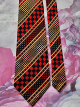 Charger l'image dans la galerie, Cravate Emanuel Ungaro Paris. 100 % pure soie. Made in Italy.