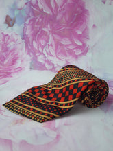 Charger l'image dans la galerie, Cravate Emanuel Ungaro Paris. 100 % pure soie. Made in Italy.