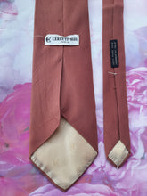 Charger l'image dans la galerie, Cravate Cerruti 1881 Paris. Marron rosé. 100 % pure soie. Made in Italy