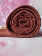 Charger l'image dans la galerie, Cravate Cerruti 1881 Paris. Marron rosé. 100 % pure soie. Made in Italy