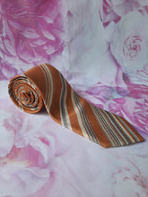 Charger l'image dans la galerie, Cravate Carven. 100 % pure soie. Made in France