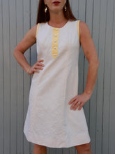Charger l'image dans la galerie, Robe vintage Norine - Trois trous. Jaune et blanche. Taille M, 38, 40.
