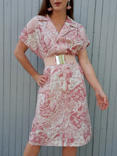 Charger l'image dans la galerie, Robe vintage Nadia - Maxi paisley vieux rose, double boutonnage. Taille XL, 42,44