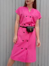 Charger l'image dans la galerie, Robe vintage Gabrielle - Rose flashy. Double boutonnage. Taille XL 42, 44.