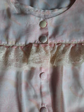 Charger l'image dans la galerie, Chemise de nuit vintage - Col dentelle. Taille L, 40, 42.