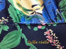 Charger l'image dans la galerie, Robe vintage Erika - Toute boutonnée. Fleurie bleue marine. Taille M, 38, 40. Made in France.