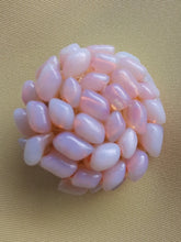 Charger l'image dans la galerie, Boucles d'oreille anciennes Lauriane - Perles roses irisées. A clips.