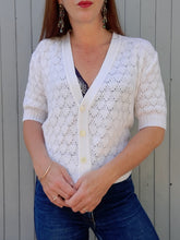 Charger l'image dans la galerie, Cardigan vintage Lydia - Mailles ajourées. Col V profond. Taille L, 40, 42. Made in France