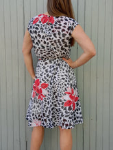 Charger l'image dans la galerie, Ensemble vintage Leslee - Veste fine et robe fleurie. Taille M, 38, 40