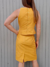 Charger l'image dans la galerie, Ensemble vintage Julie - Soie jaune tournesol. Taille S, 36, 38. Renato Nucci. Made in France